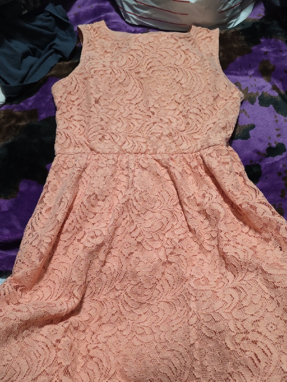 Sleeveless Peach Lace Midi Dress